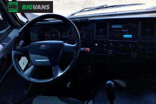 Ford Cargo 1119 2015 Chassi + Baú de Alumínio Prata (BIG-6565)