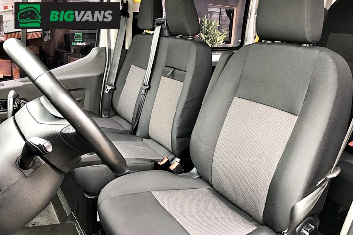 Galeria de fotos - Transit 2023 L3H2 Minibus Automática 15L Prata (BIG-0D83)