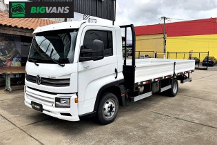 Caminhão VW 6.160 2021 Chassi + Carroceria de Metal Branco (BIG-3E93)