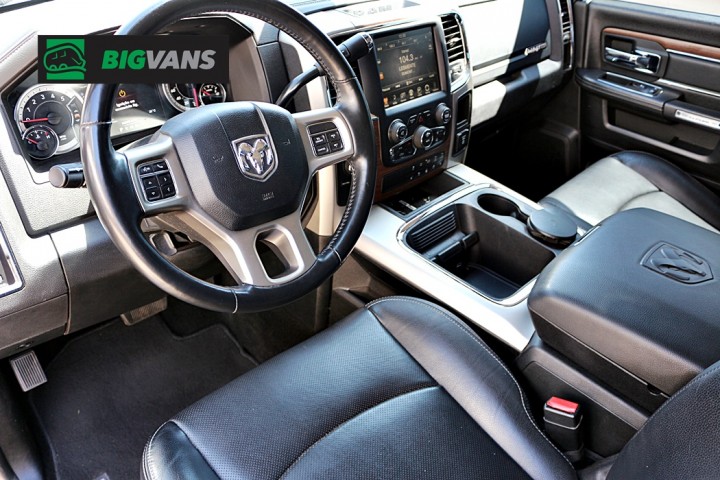 Galeria de fotos - RAM 2500 2017 Laramie CD 4x4 Cinza Dodge RAM BOX (BIG-9G79)
