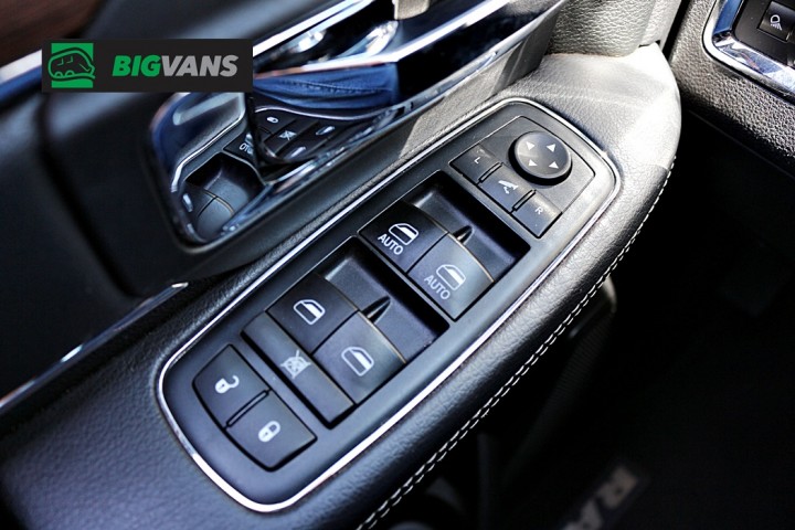 Galeria de fotos - RAM 2500 2017 Laramie CD 4x4 Cinza Dodge RAM BOX (BIG-9G79)