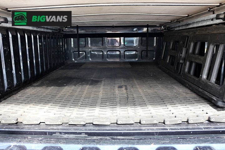 Galeria de fotos - RAM 2500 2017 Laramie CD 4x4 Cinza Dodge RAM BOX (BIG-9G79)