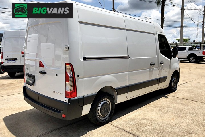 Galeria de fotos - Master 2025 L2H2 Furgão Longo Teto Alto Completo Branco (BIG-7D40)