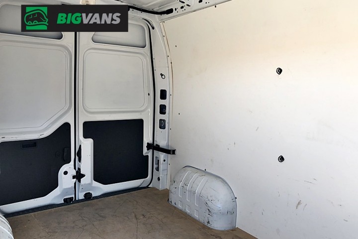 Galeria de fotos - Master 2025 L2H2 Furgão Longo Teto Alto Completo Branco (BIG-7D40)