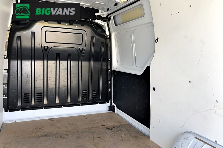 Galeria de fotos - Master 2025 L2H2 Furgão Longo Teto Alto Completo Branco (BIG-7D40)