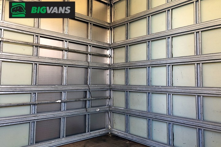 Galeria de fotos - Iveco 2023 Daily 35-160 Chassi + Baú de Alumínio Branca (BIG-0J28)