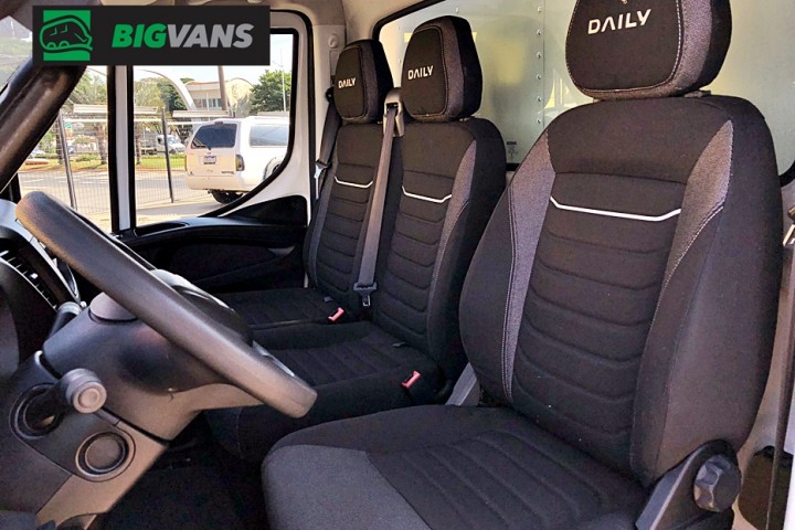 Galeria de fotos - Iveco 2023 Daily 35-160 Chassi + Baú de Alumínio Branca (BIG-0J28)