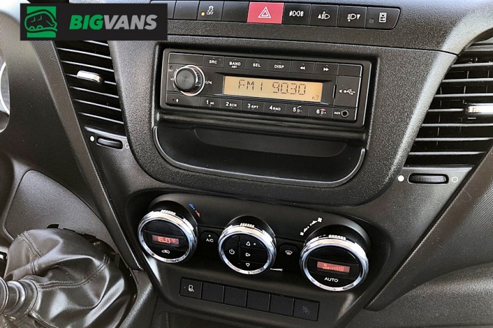 Galeria de fotos - Iveco 2023 Daily 35-160 Chassi + Baú de Alumínio Branca (BIG-0J28)